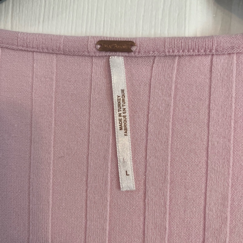 NWOT. Free People Pink Ribbed Button-Front Top - Picture 4 of 5
